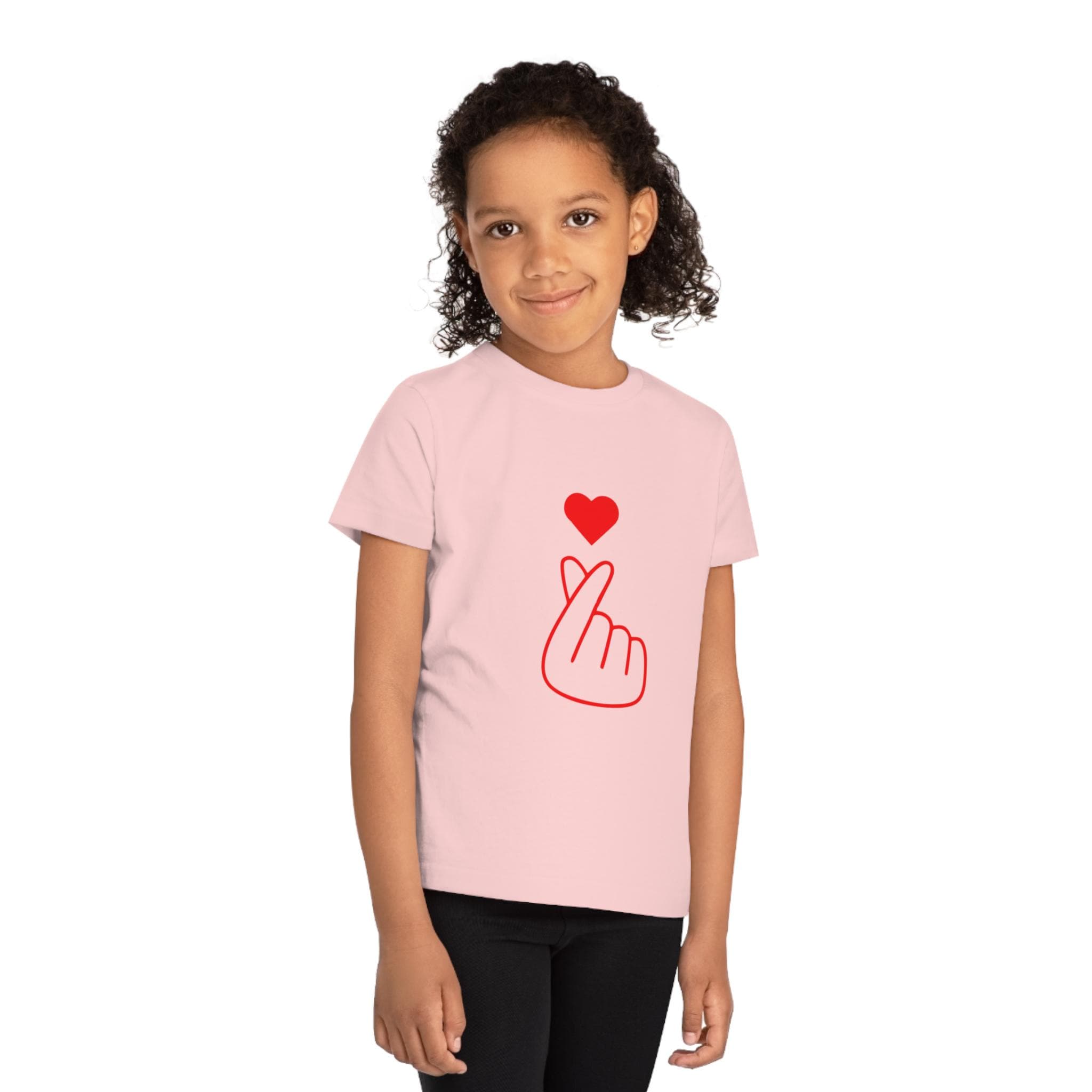 Red Love Heart Finger K-Pop Design Kids' Creator T-Shirt, Trendy and Cute, for K-Pop Fans, Comfortable & Stylish Gift for Young Music Lovers